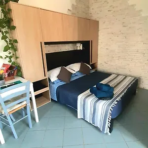 Vinessa Peschiera del Garda
