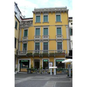 All'orologio Peschiera del Garda