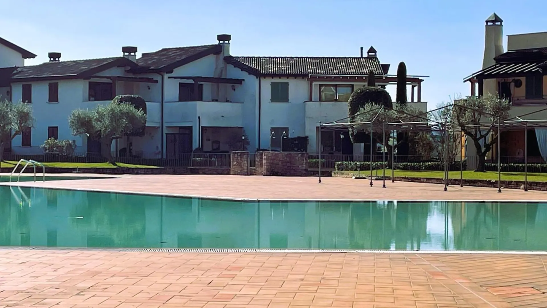 Garda Resort Village 9 Peschiera del Garda