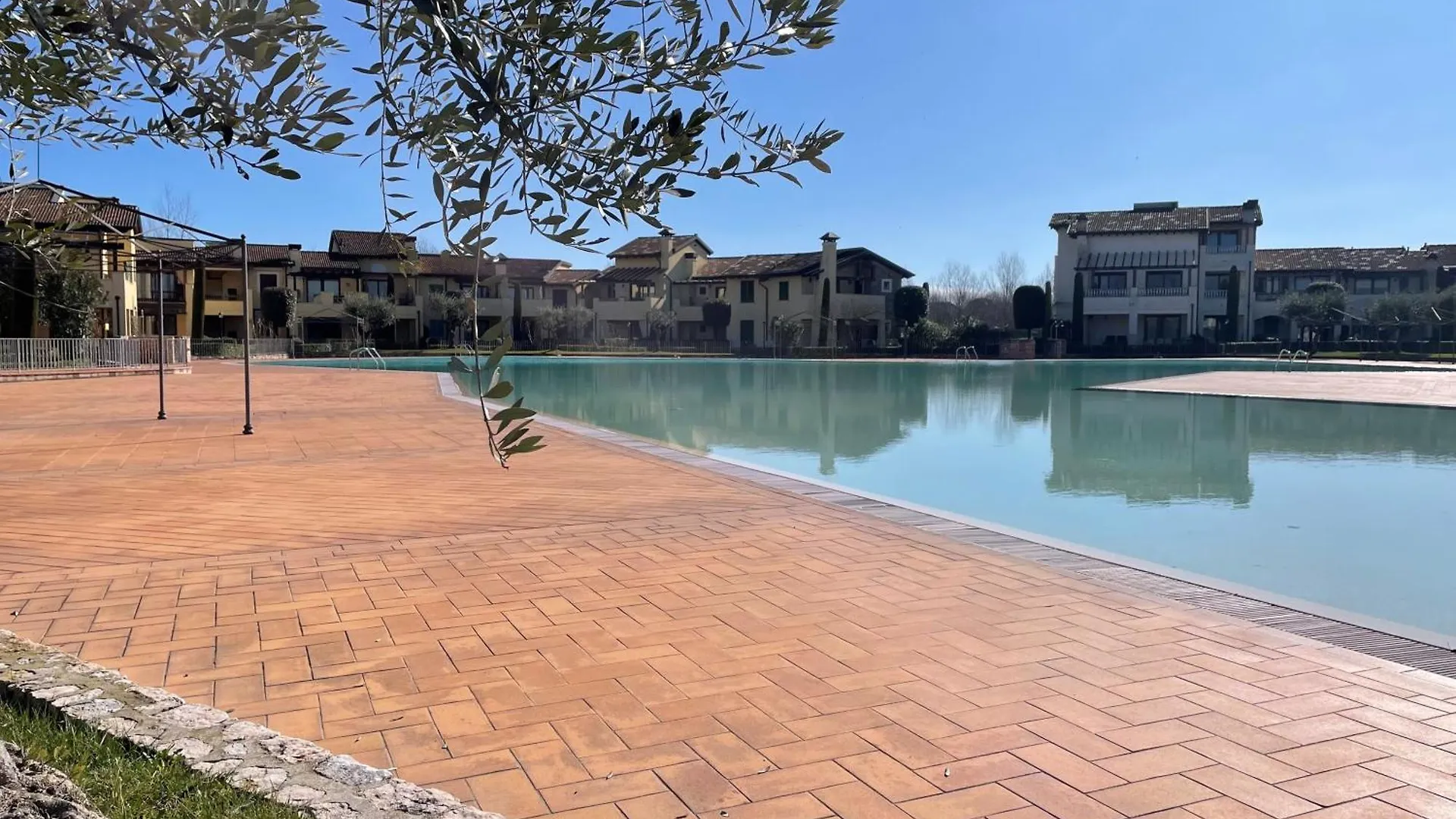 Apartment Garda Resort Village 9 Peschiera del Garda